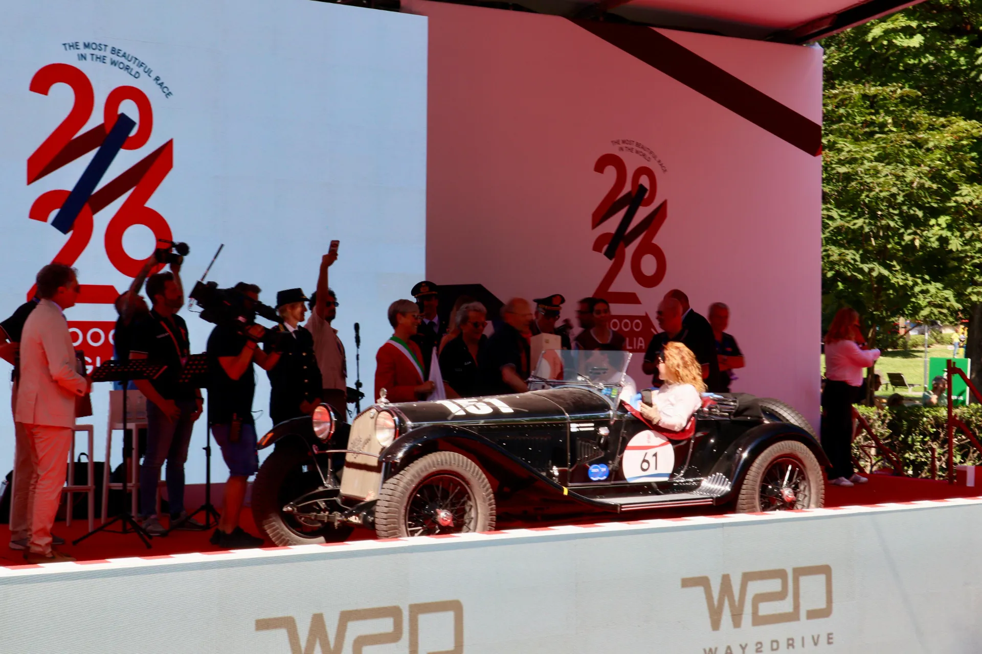 Alfa Romeo triomphe aux 1000 Miglia et célèbre son héritage légendaire