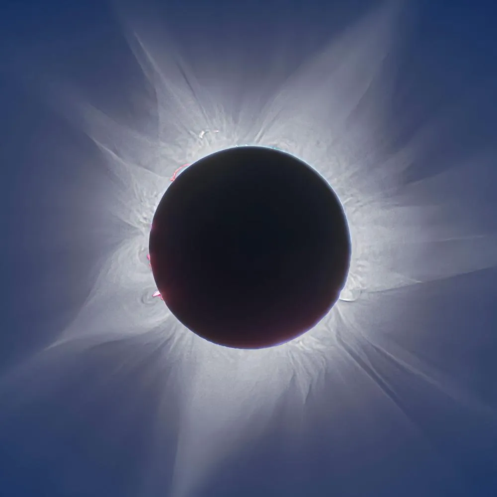 Éclipse solaire 2026 : les images spectaculaires d’un phénomène qui a traversé le monde 3 eclipse solaire