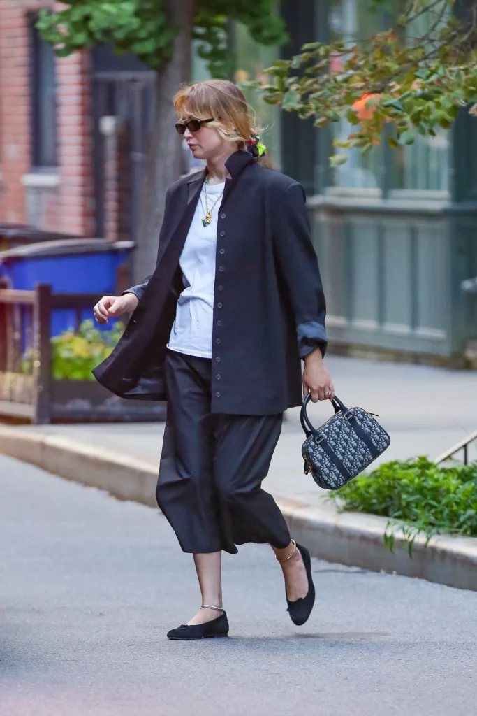jennifer lawrence ballerines altessa